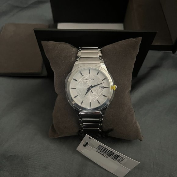Bulova Other - Stylish Bulova Men's Silver Watch